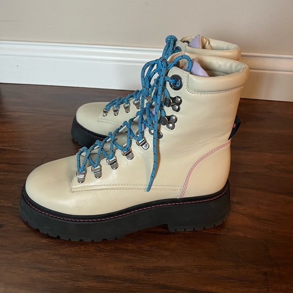 Larroude Winter white Leather boots-NWOT Size 9.5 - Picture 2 of 13